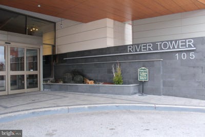 /international/us/105-unit-christina-landing-drive-wilmington-de-110107482029/
