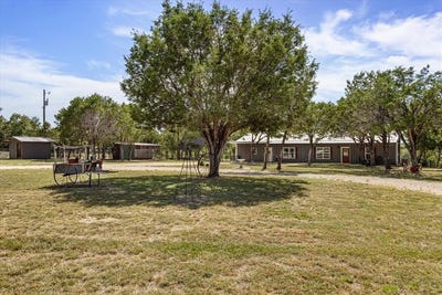 /international/us/3761-county-road-149-bluff-dale-tx-110101125086/