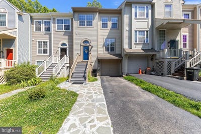 /international/us/8309-linden-oaks-court-lorton-va-110108178554/