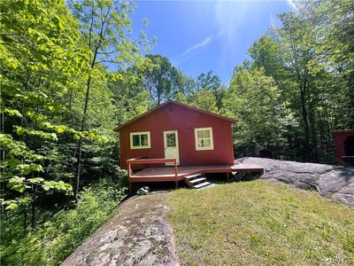 /international/us/12860-aldrich-settlement-road-natural-bridge-ny-110108588048/?lang=fr