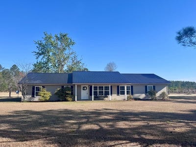 /international/us/83-edward-kirkland-rd-hazlehurst-ga-110106094157/