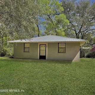 /international/us/100-hugh-avenue-interlachen-fl-110098067141/