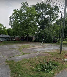 /international/us/906-williams-street-seneca-sc-110101297553/?lang=zh-tw