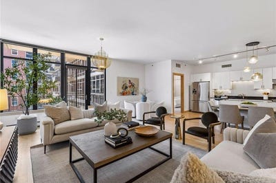 /international/us/215-10th-avenue-s-minneapolis-mn-110108445252/