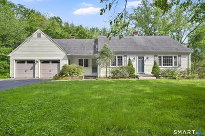 /international/us/29-burr-road-bloomfield-ct-110108207322/