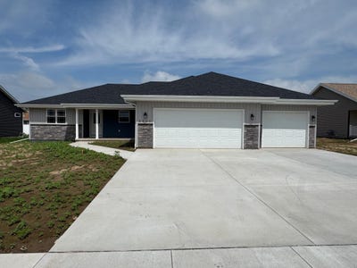 /international/us/3515-pickard-drive-janesville-wi-110098299181/