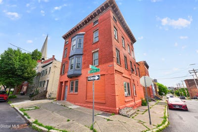 /international/us/117-4th-avenue-albany-ny-110109053072/
