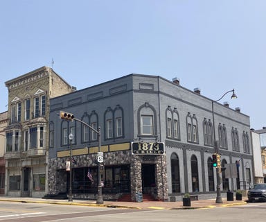 /international/us/301-dewitt-street-portage-wi-110107684378/