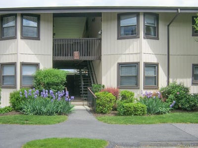 /international/us/18l-hastings-court-yorktown-heights-ny-110106529976/