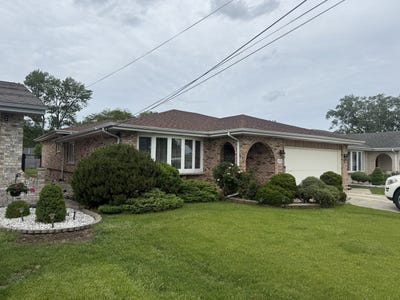 /international/us/6716-w-89th-place-oak-lawn-il-110108451126/