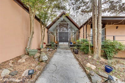 /international/us/200-valley-view-drive-clemson-sc-110106181820/