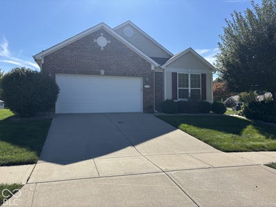 /international/us/3233-meridian-meadows-road-greenwood-in-110120030059/