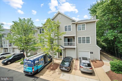 /international/us/12892-fair-briar-lane-fairfax-va-110101254509/