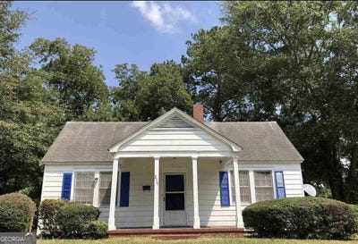 /international/us/217-oak-street-fort-valley-ga-110105021592/