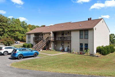 /international/us/328-champion-hills-road-kuttawa-ky-110120654034/