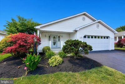 /international/us/605-village-way-royersford-pa-110109054658/