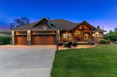 /international/us/3420-fairview-avenue-n-arden-hills-mn-110099959321/