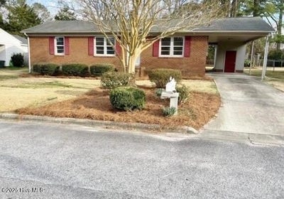 /international/us/211-nichols-drive-greenville-nc-110108364038/