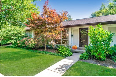 /international/us/303-crestwood-village-northfield-il-110120059443/