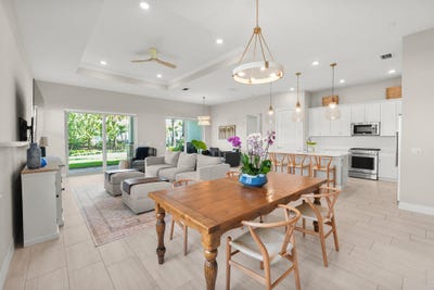 /international/us/12529-triumph-lane-palm-beach-gardens-fl-110110275855/