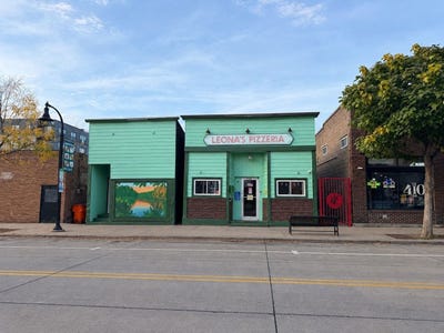 /international/us/406-galloway-street-eau-claire-wi-110120499245/