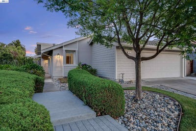/international/us/86-snyder-way-fremont-ca-110108588132/?lang=fr