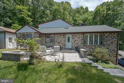 /international/us/446-irish-road-berwyn-pa-110100986521/