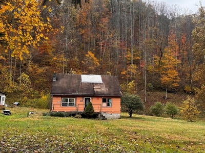 /international/us/1126-drews-creek-naoma-wv-110103396421/