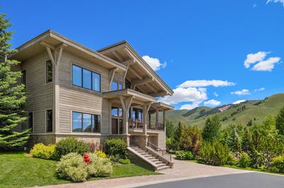 /international/us/19-cloud-nine-dr-sun-valley-id-110099995990/