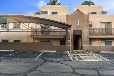 /international/us/13266-candelaria-road-ne-albuquerque-nm-110120715020/