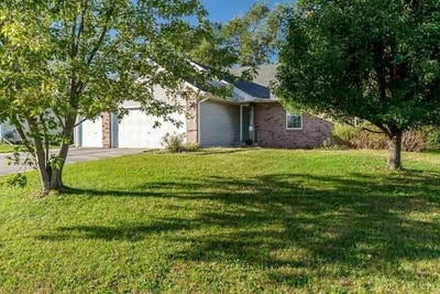 /international/us/645-winfield-drive-south-beloit-il-110120426039/