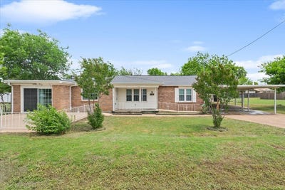 /international/us/310-garfield-street-mcgregor-tx-110104621045/