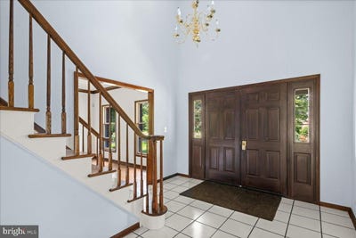 /international/us/28-meadow-lane-pennington-nj-110100802161/
