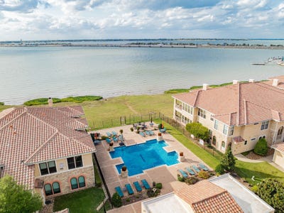 /international/us/2131-portofino-drive-rockwall-tx-110099400548/