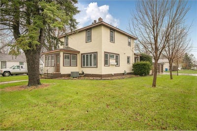 /international/us/35-1st-avenue-ne-saint-joseph-mn-110107692930/