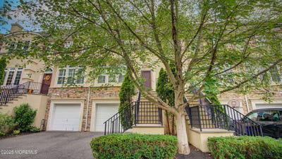 /international/us/56-w-aspen-way-aberdeen-nj-110100511816/