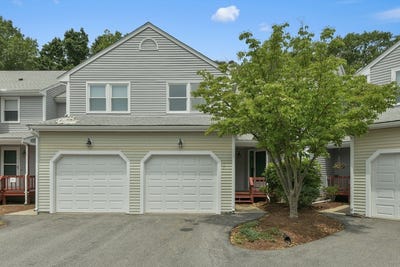 /international/us/154-bear-hill-rd-cumberland-ri-110100773198/
