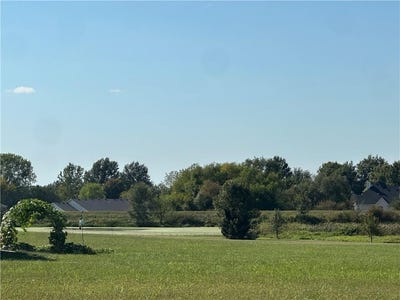 /international/us/806-edgewood-drive-paola-ks-110120426153/