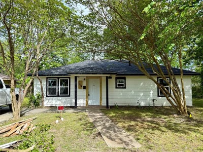 /international/us/1114-blackburn-street-commerce-tx-110107551314/