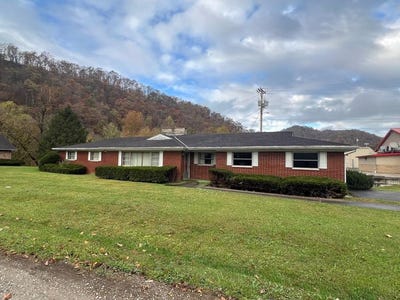 /international/us/118-cherokee-drive-pikeville-ky-110095707618/