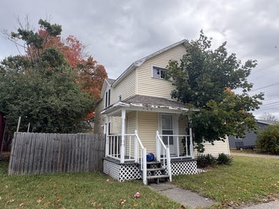 /international/us/409-handy-st-newberry-mi-110120133735/