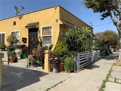 /international/us/323-w-ross-place-wilmington-ca-110099475427/