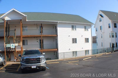 /international/us/194-park-place-lane-kaiser-mo-110099206456/