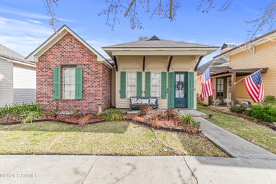 /international/us/413-harbor-road-youngsville-la-110108614676/