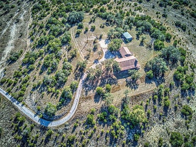 /international/us/414-hall-lane-spicewood-tx-110106252926/