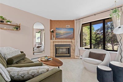 /international/us/7631-edinborough-way-edina-mn-110108238279/