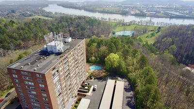 /international/us/1414-continental-drive-chattanooga-tn-110106589875/
