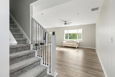 /international/us/265-amberwood-drive-pleasant-hill-ia-110107714019/