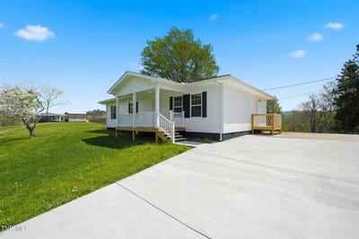 /international/us/79-dorado-bottom-road-castlewood-va-110107397869/