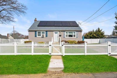 /international/us/290-38-th-street-lindenhurst-ny-110106929264/